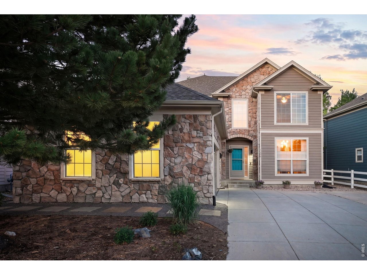1604 Naples Ln