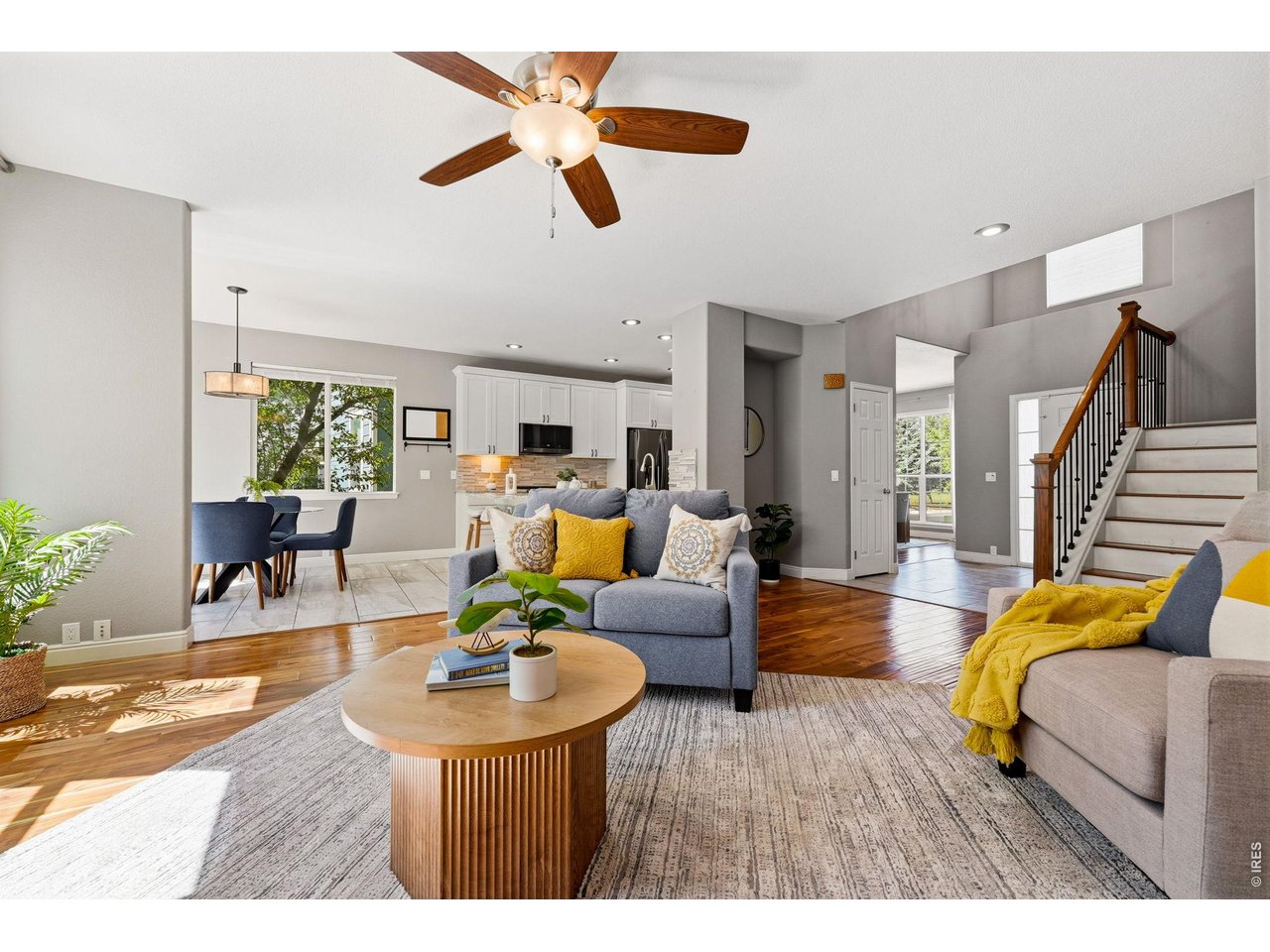 1604 Naples Ln