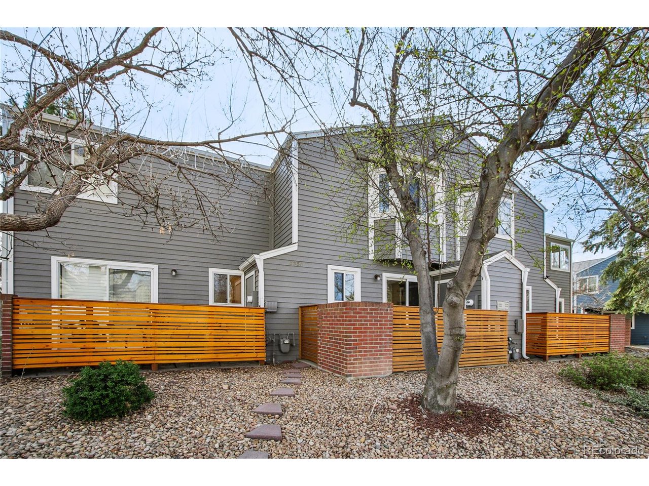 3280 Sentinel Dr
