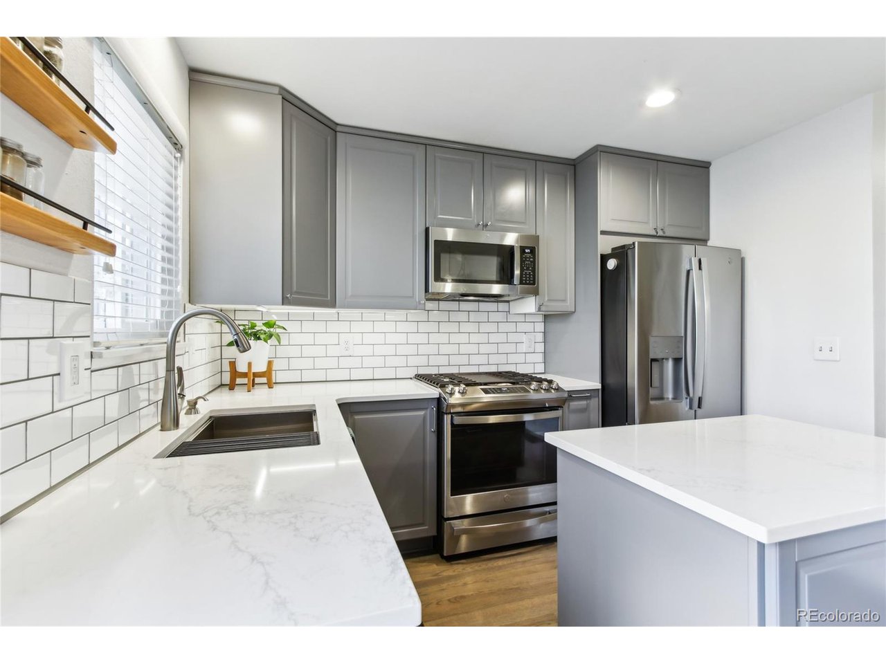 3280 Sentinel Dr