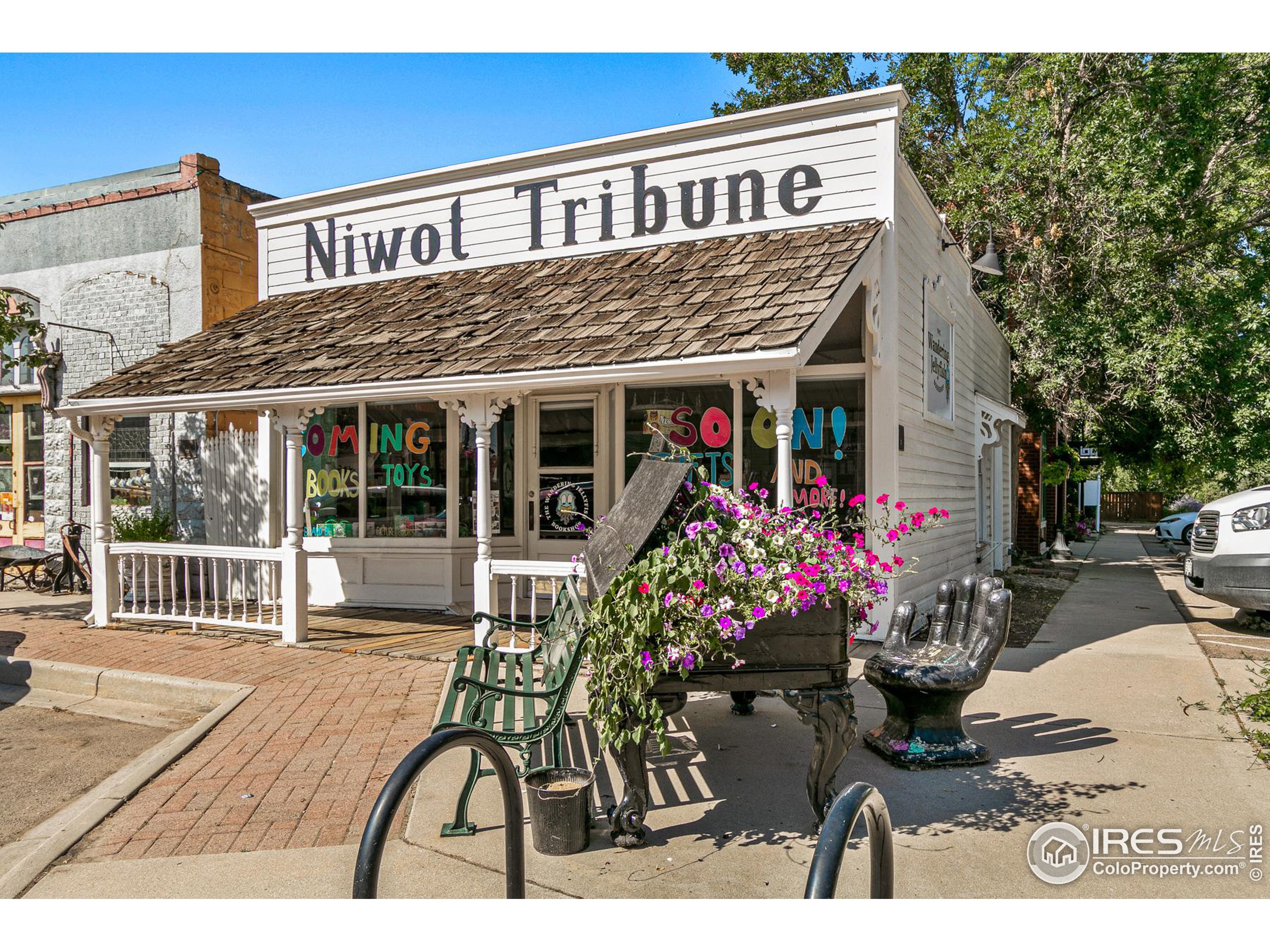 7011 Fairways Dr Longmont