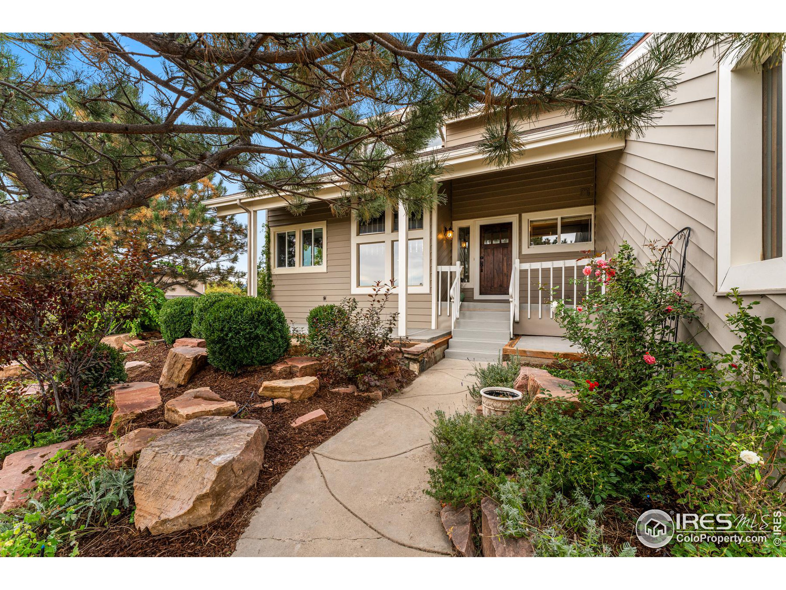 7011 Fairways Dr Longmont