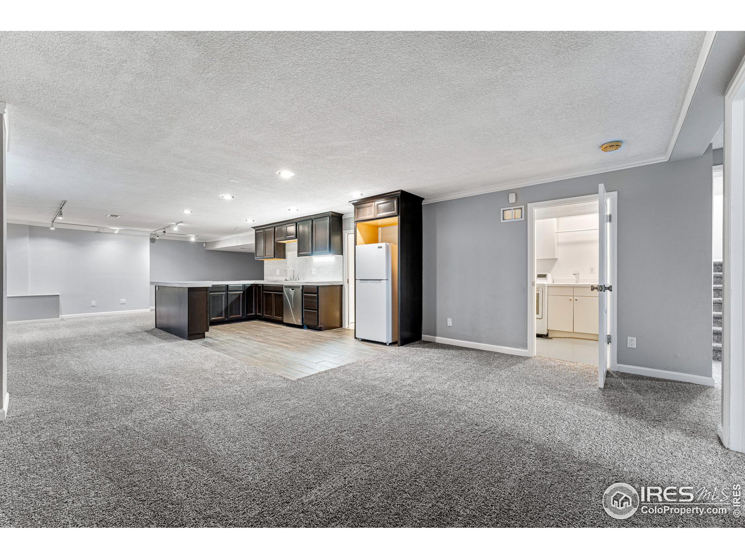 7011 Fairways Dr Longmont