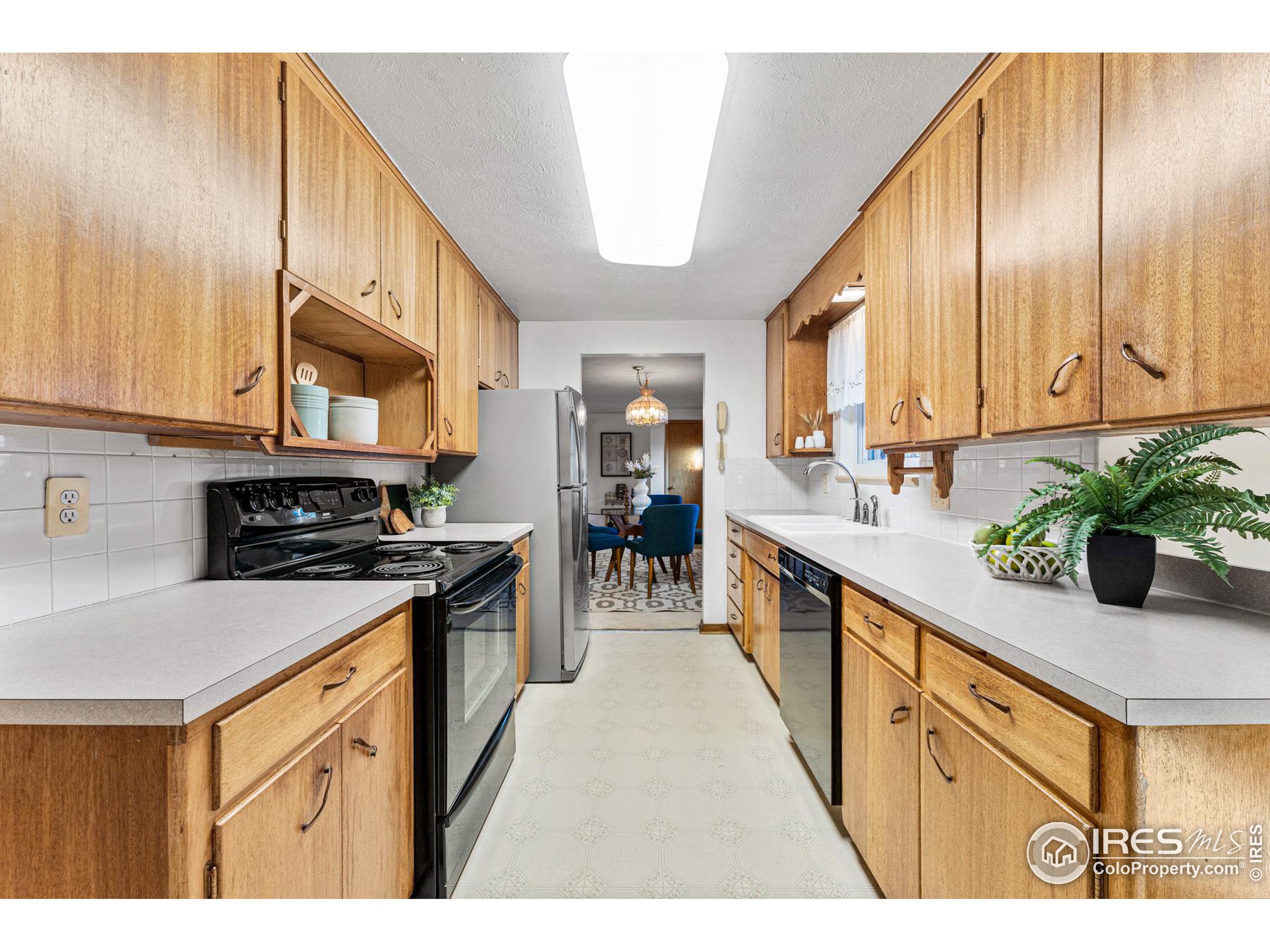 1111 Vivian St Longmont
