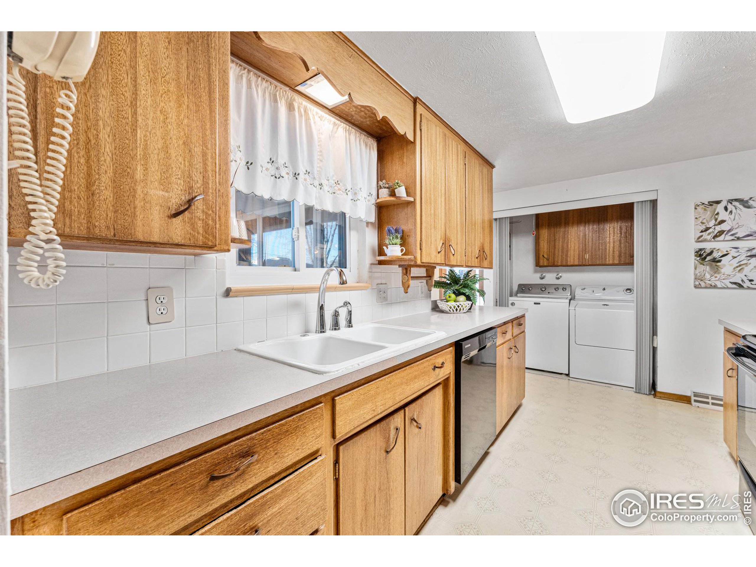 1111 Vivian St Longmont