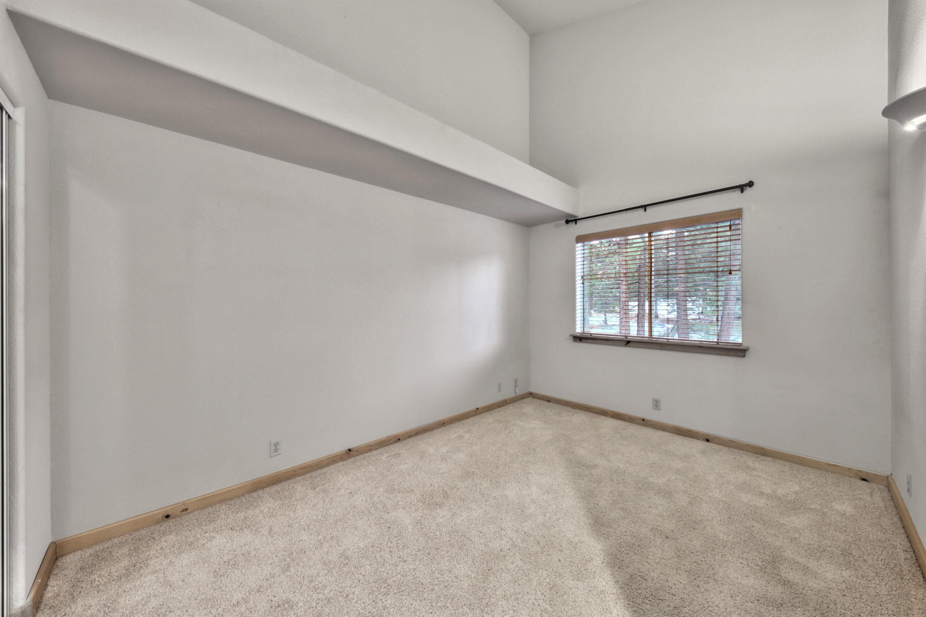 16695 Skislope Way Unit: 3