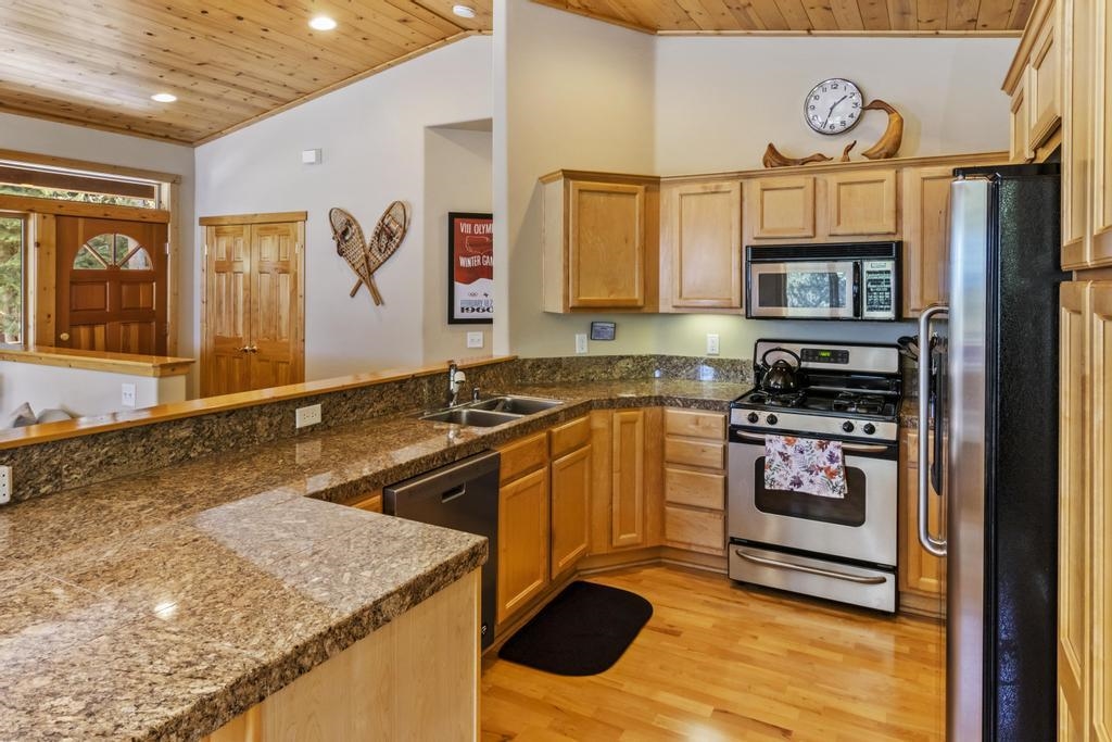 12812 Zurich Place Unit: 1