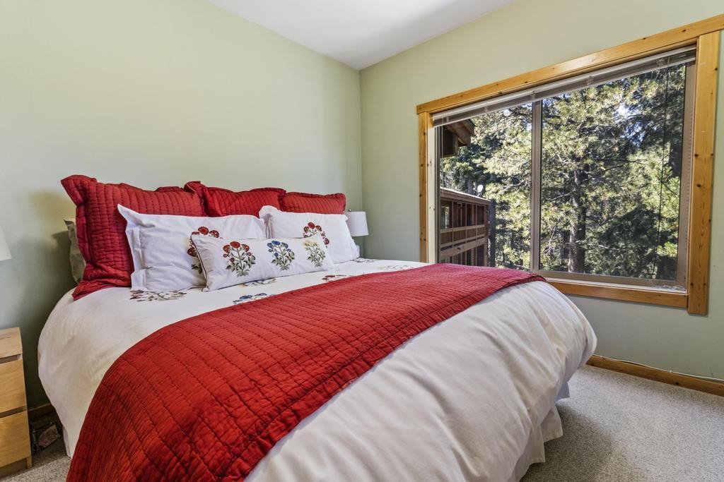 12812 Zurich Place Unit: 1