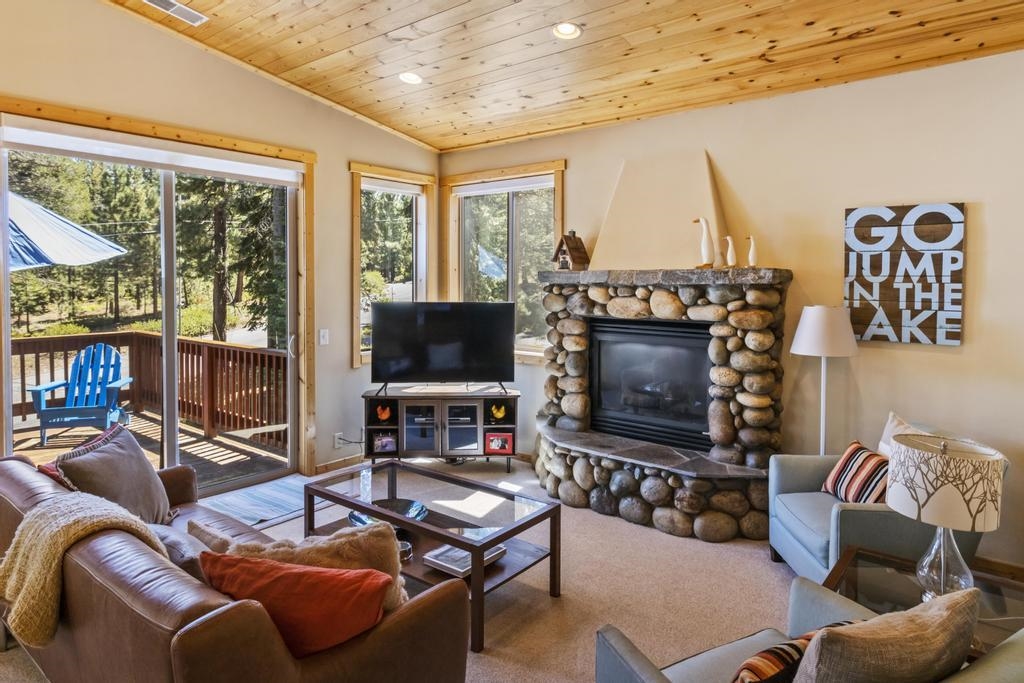 12812 Zurich Place Unit: 1