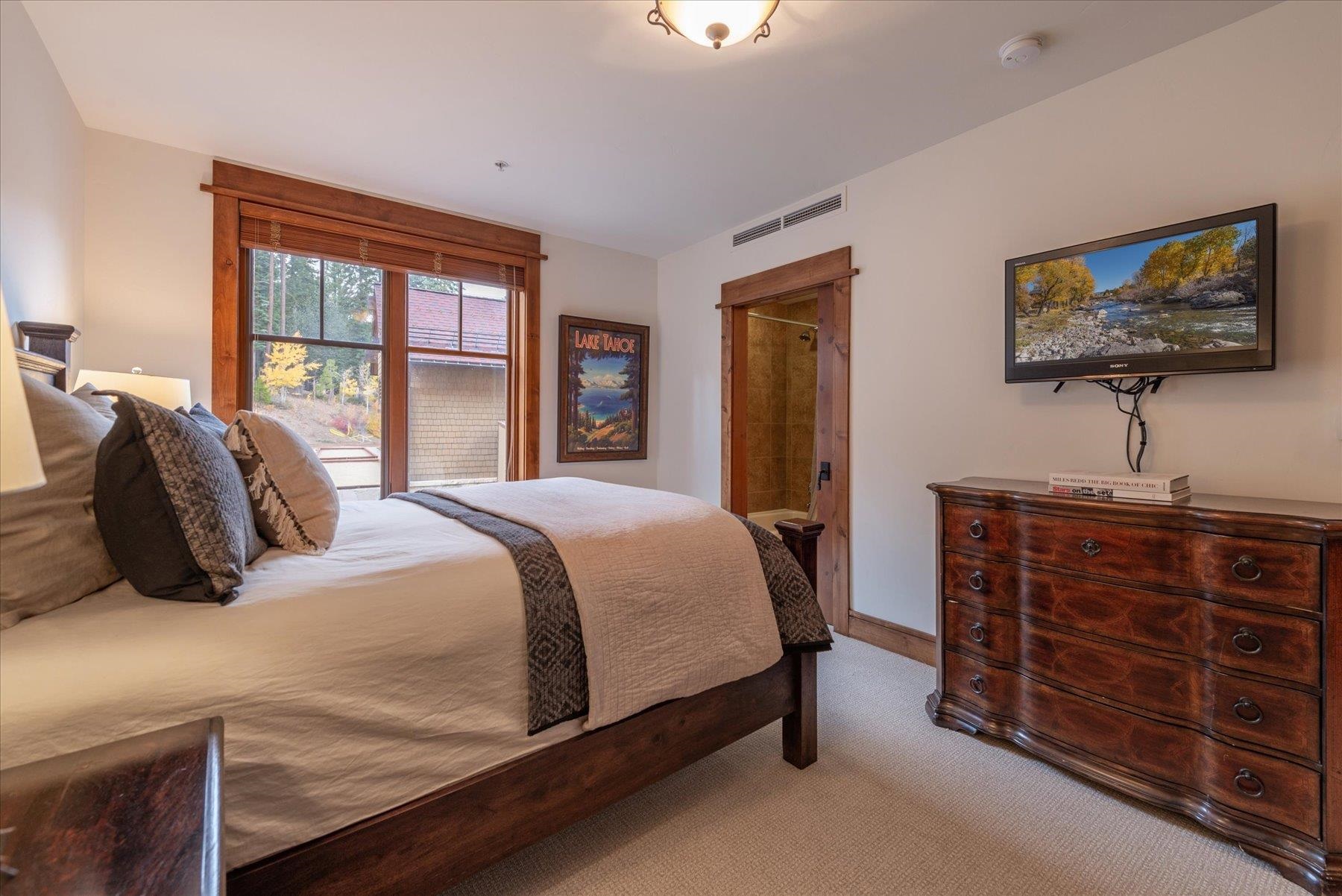 7001 Northstar Drive Unit: 202