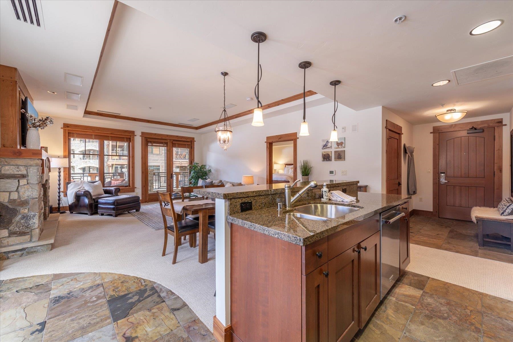 7001 Northstar Drive Unit: 202