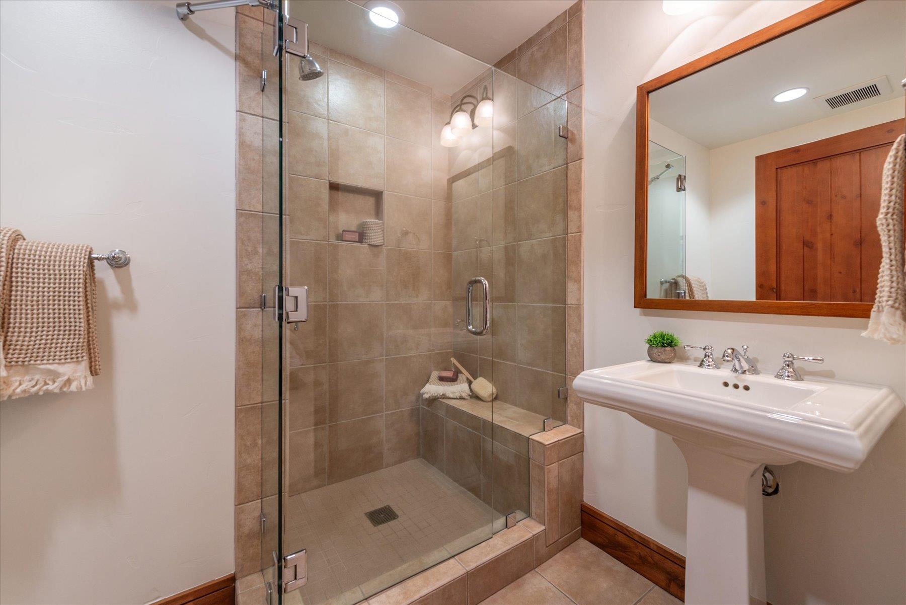 7001 Northstar Drive Unit: 202