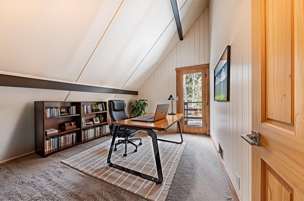 14977 Cavalier Rise