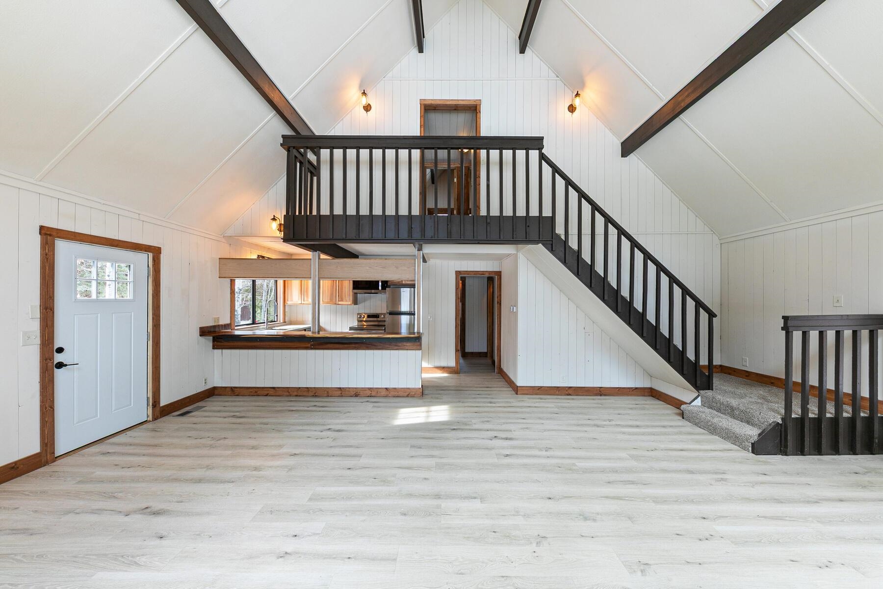 14977 Cavalier Rise