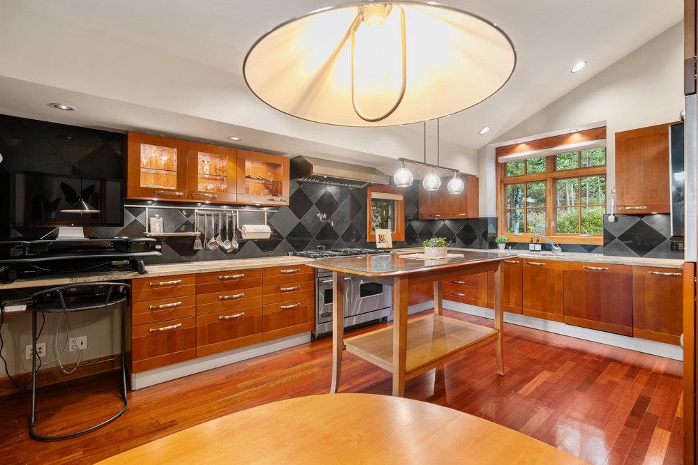 11422 Bennett Flat Road