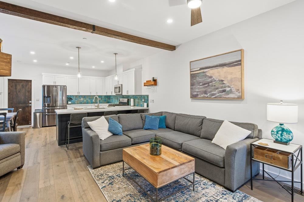 11365 Wolverine Circle