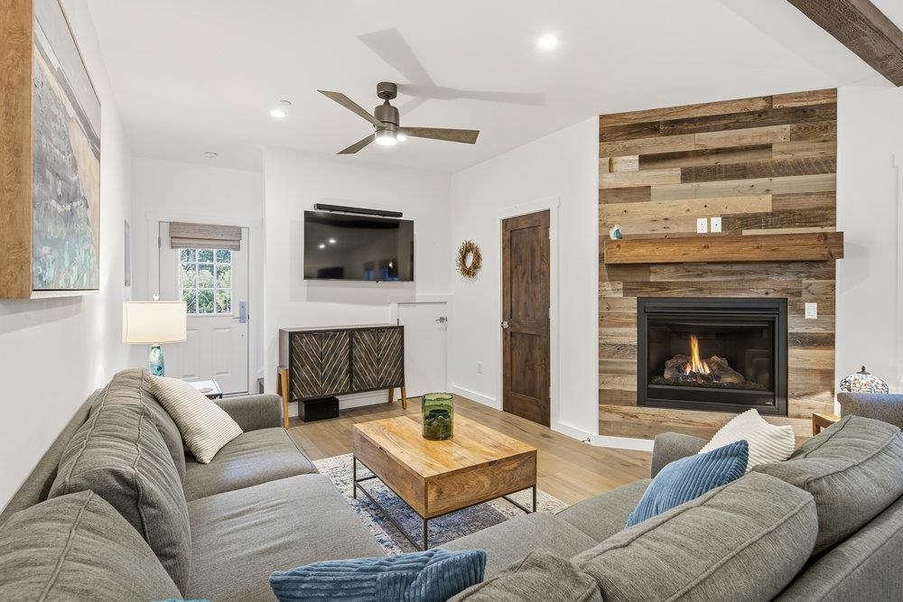 11365 Wolverine Circle