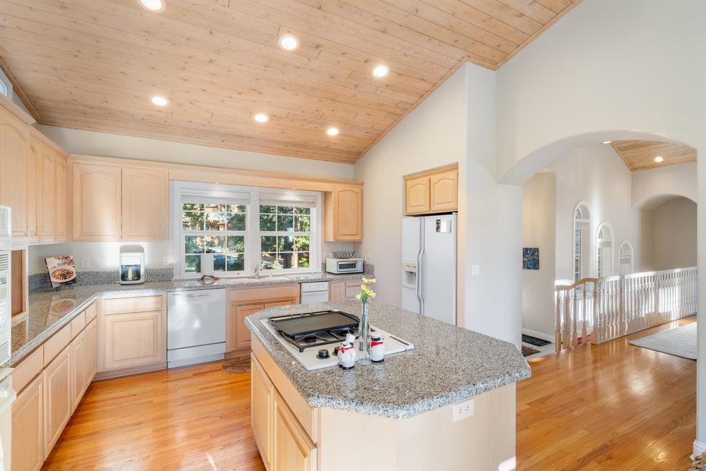 1360 Canterbury Drive