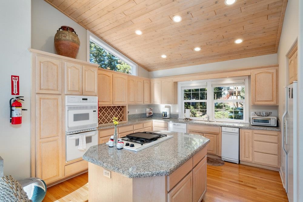 1360 Canterbury Drive