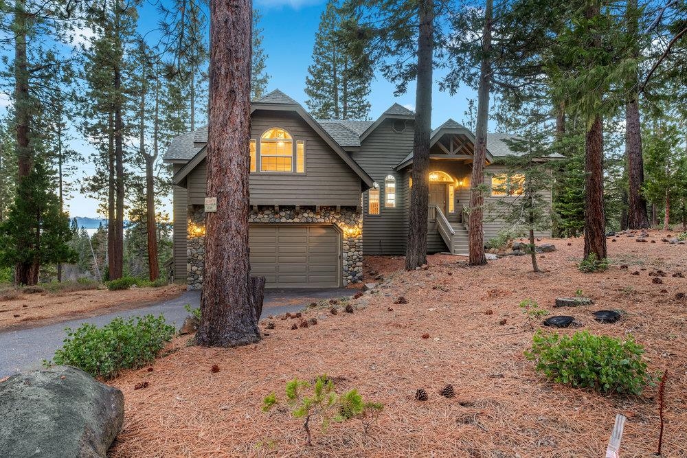 1360 Canterbury Drive