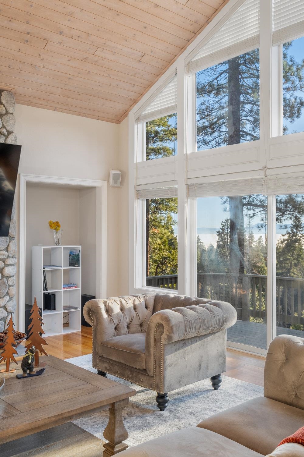 1360 Canterbury Drive