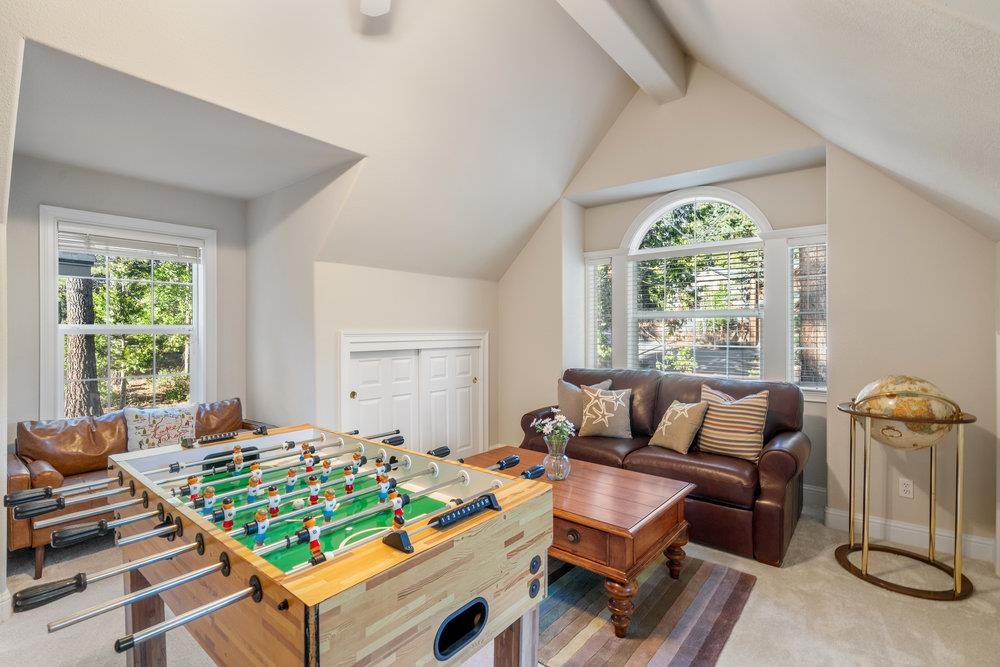 1360 Canterbury Drive