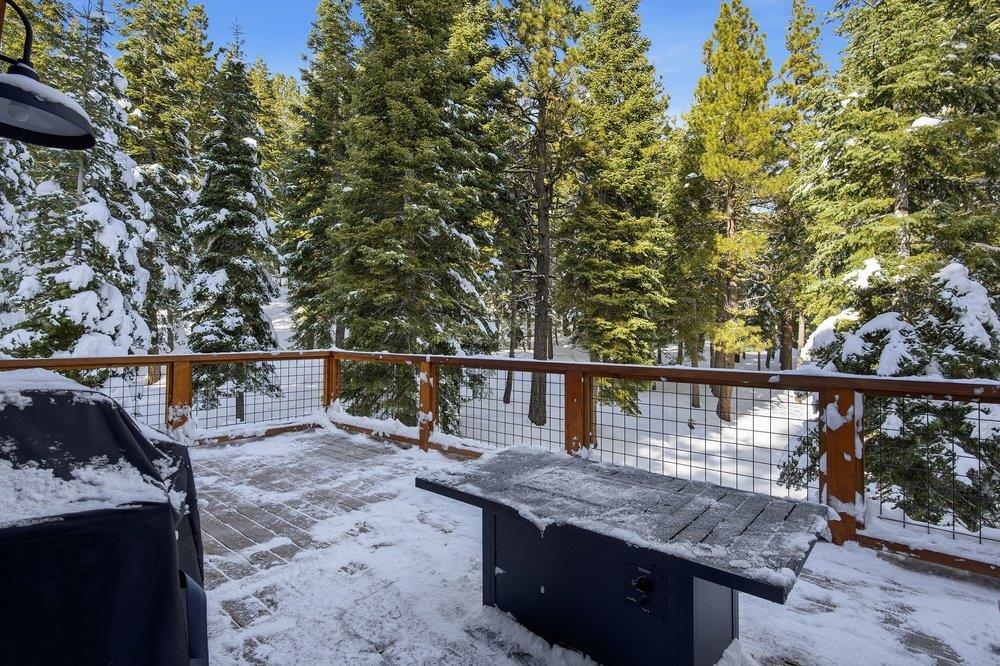 13572 Weisshorn Avenue