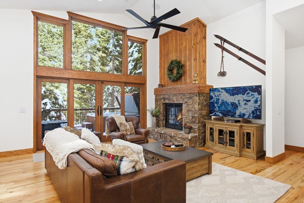 13572 Weisshorn Avenue