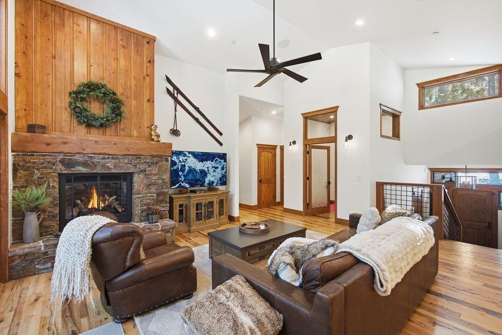 13572 Weisshorn Avenue