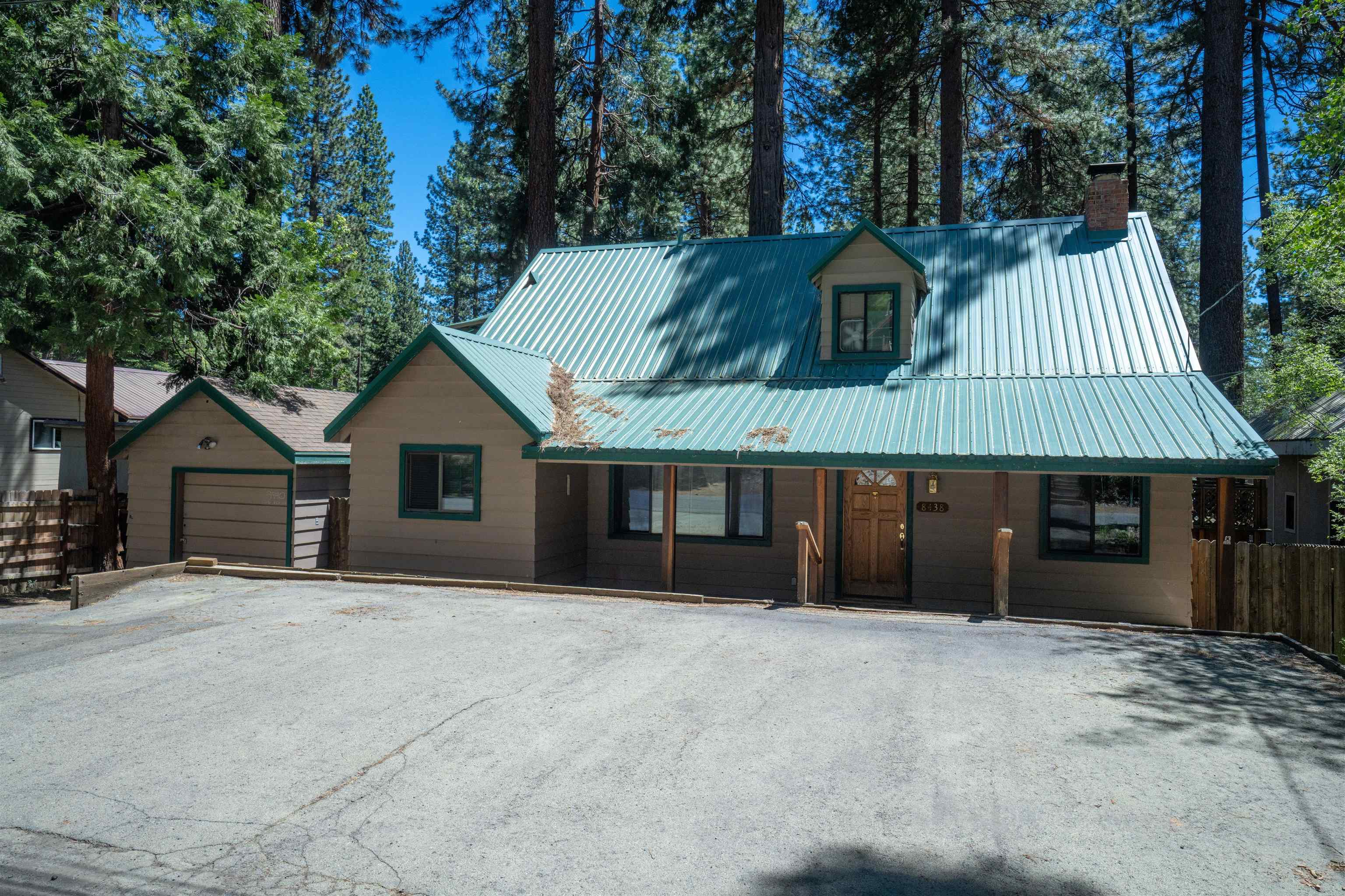 8438 Dolly Varden Avenue