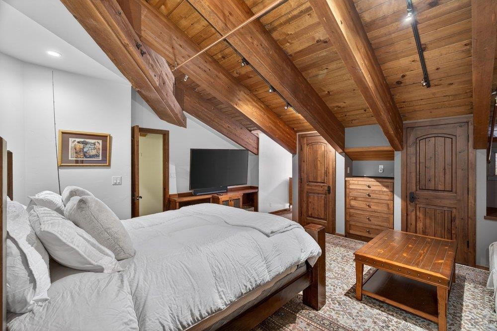 15735 Donner Pass Road # A Unit: #A