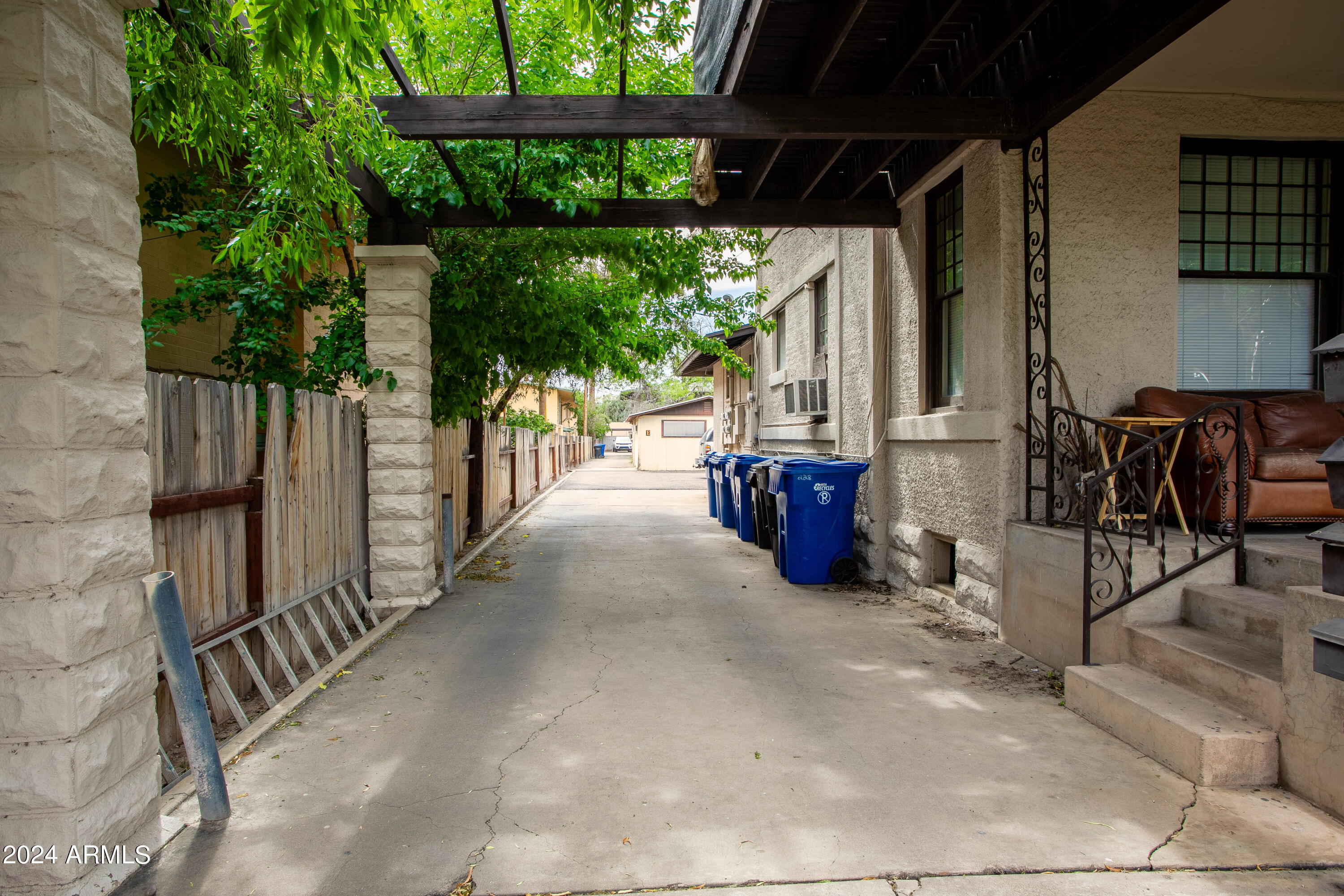 228 N MACDONALD --