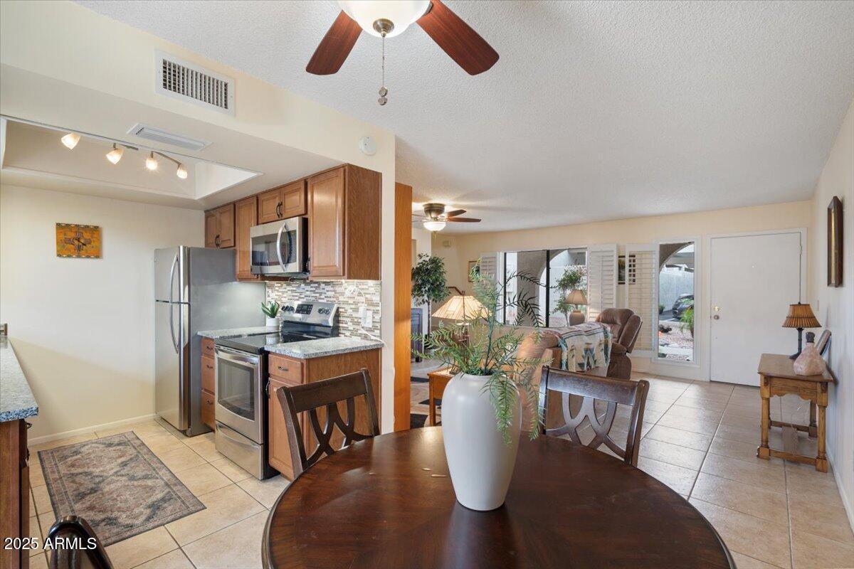 16510 E Palisades Boulevard, 42