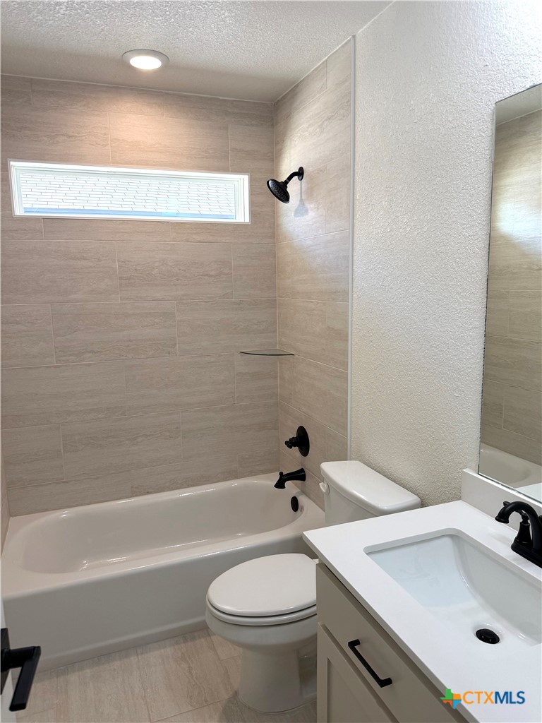 3804 Oglala Trail