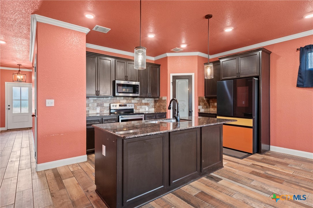 1602 Flatland Trail