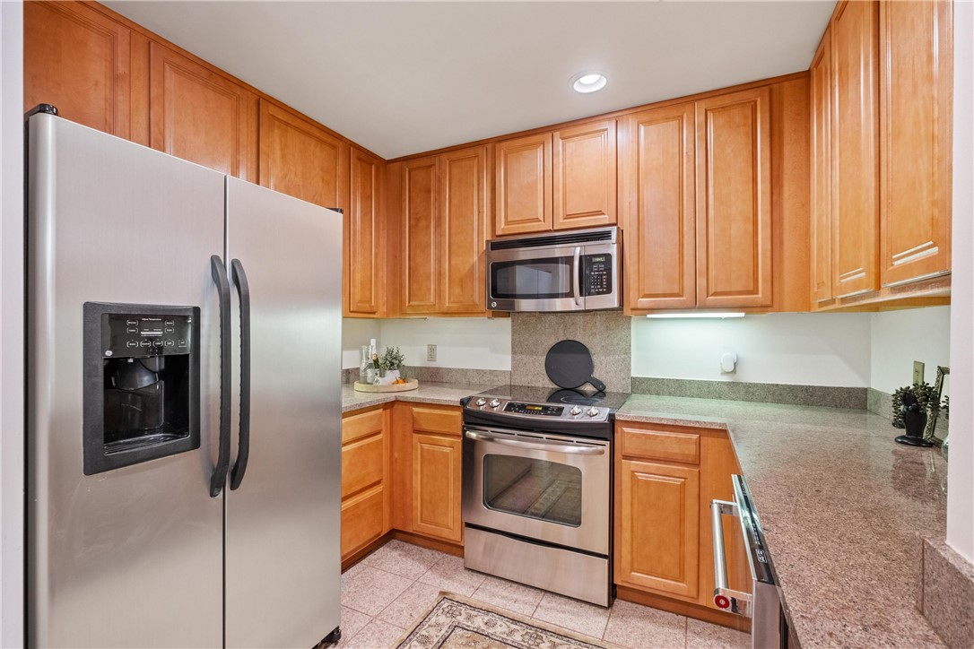 306 4th Ave 501