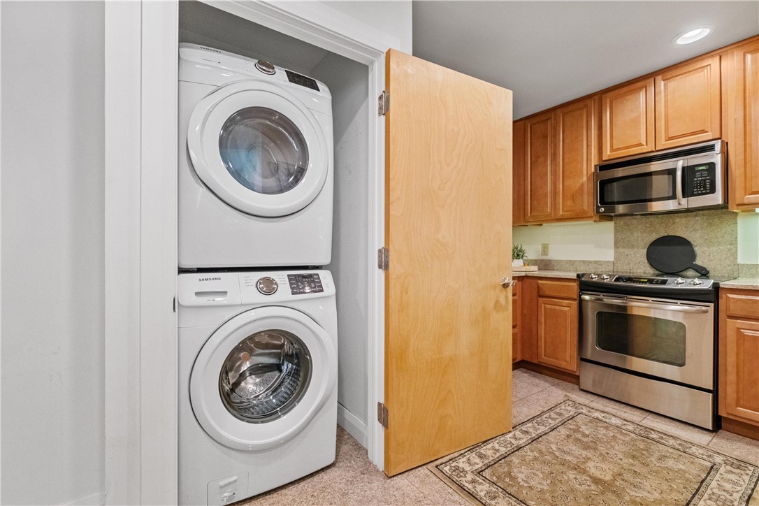306 4th Ave 501
