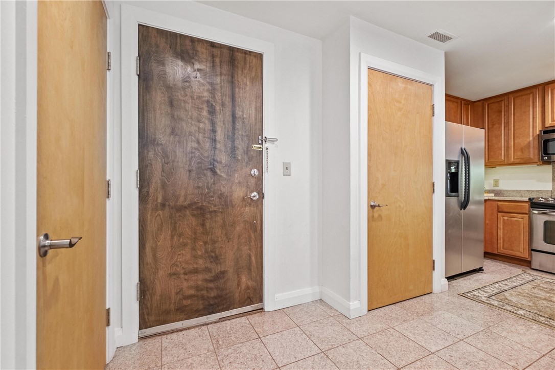 306 4th Ave 501