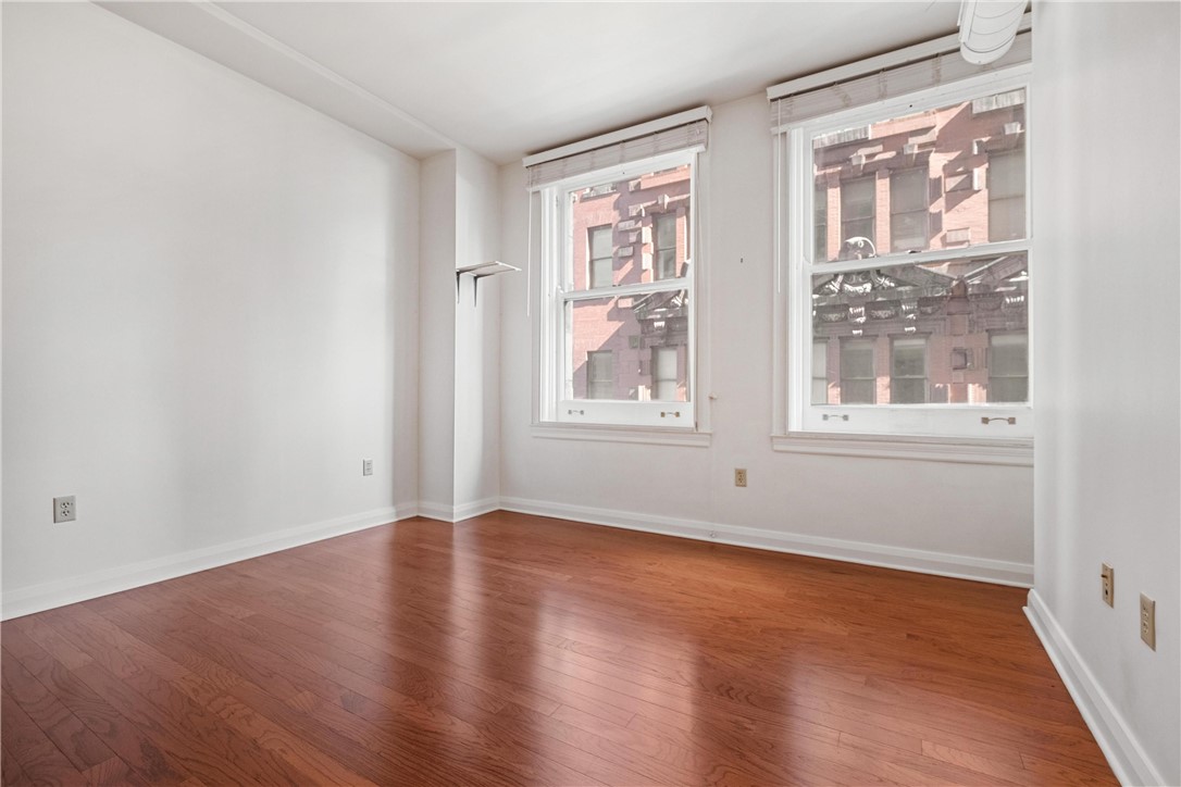 306 4th Ave 501