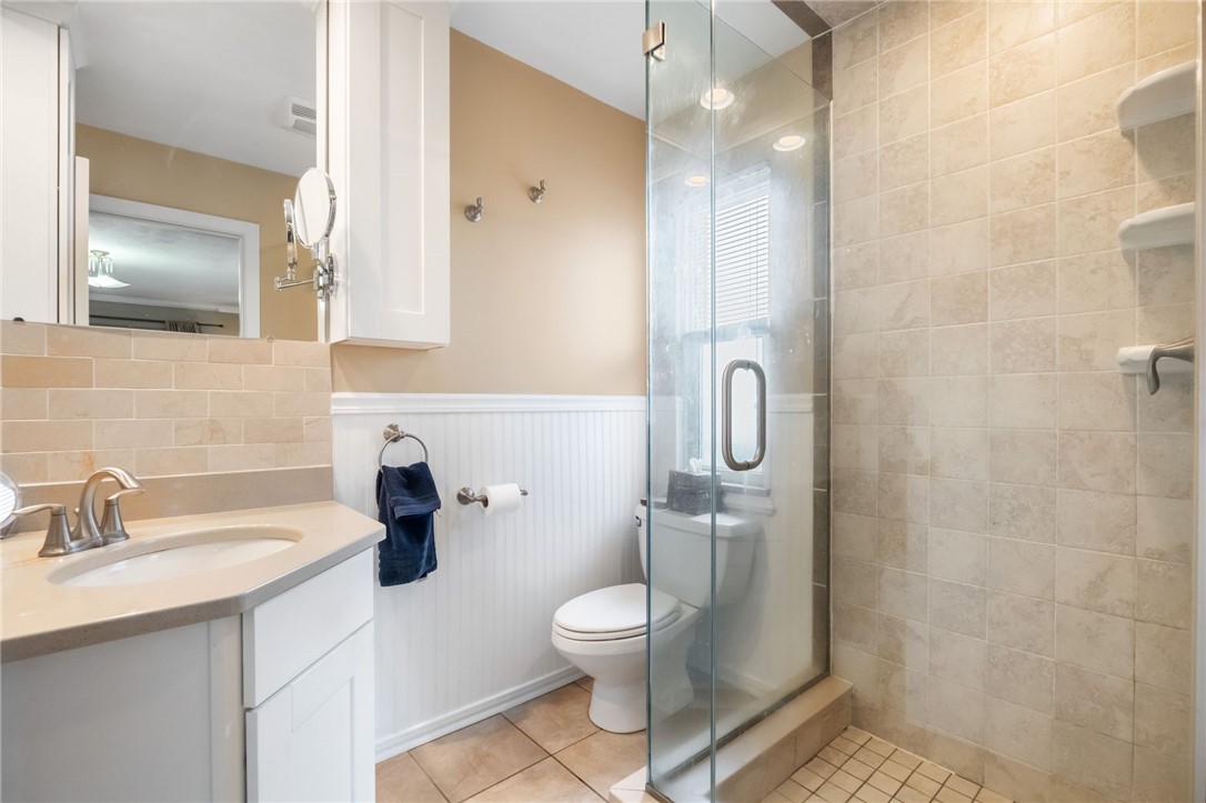 462 Greenhurst Dr