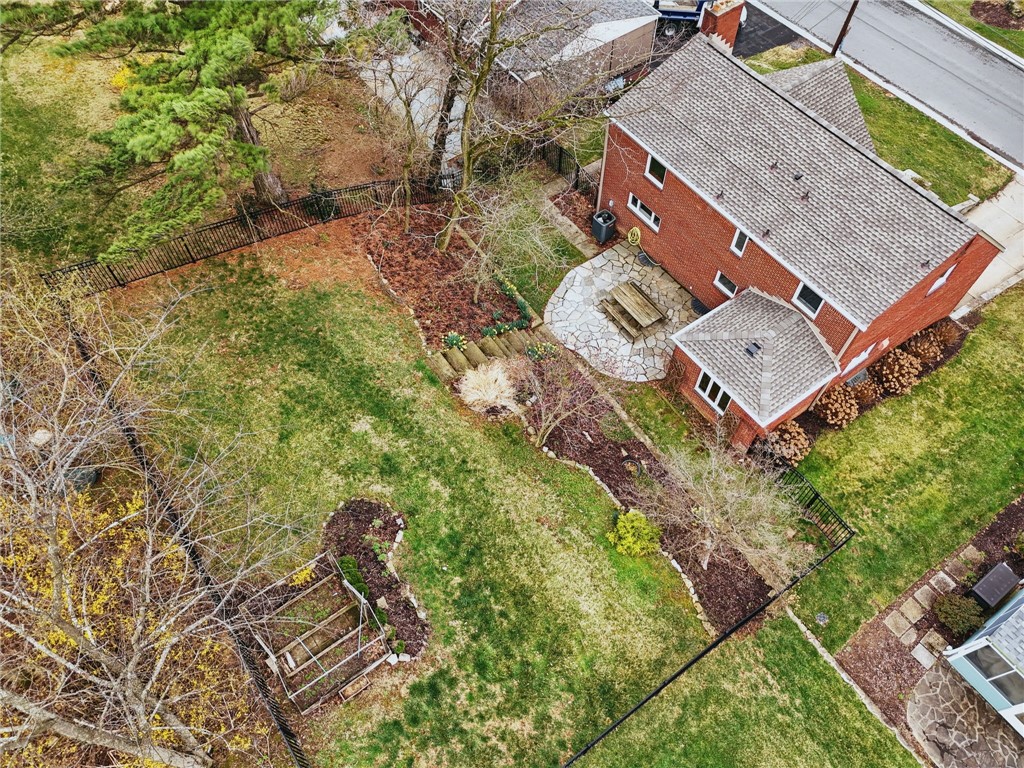 285 Park Entrance Dr