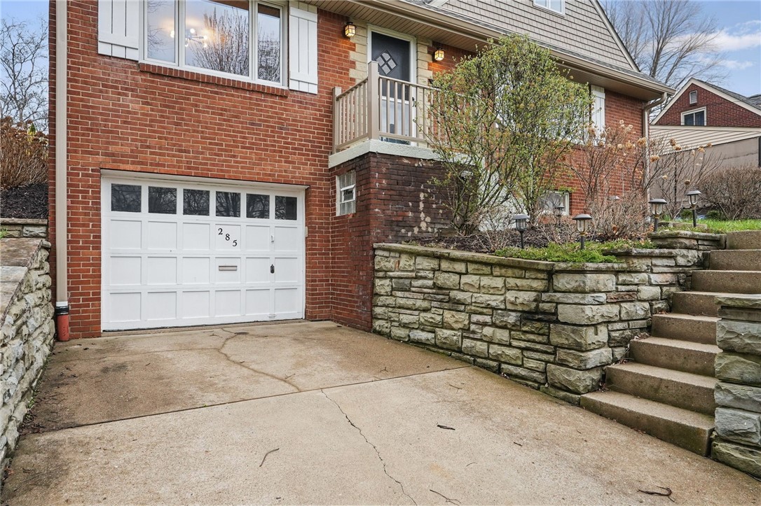 285 Park Entrance Dr