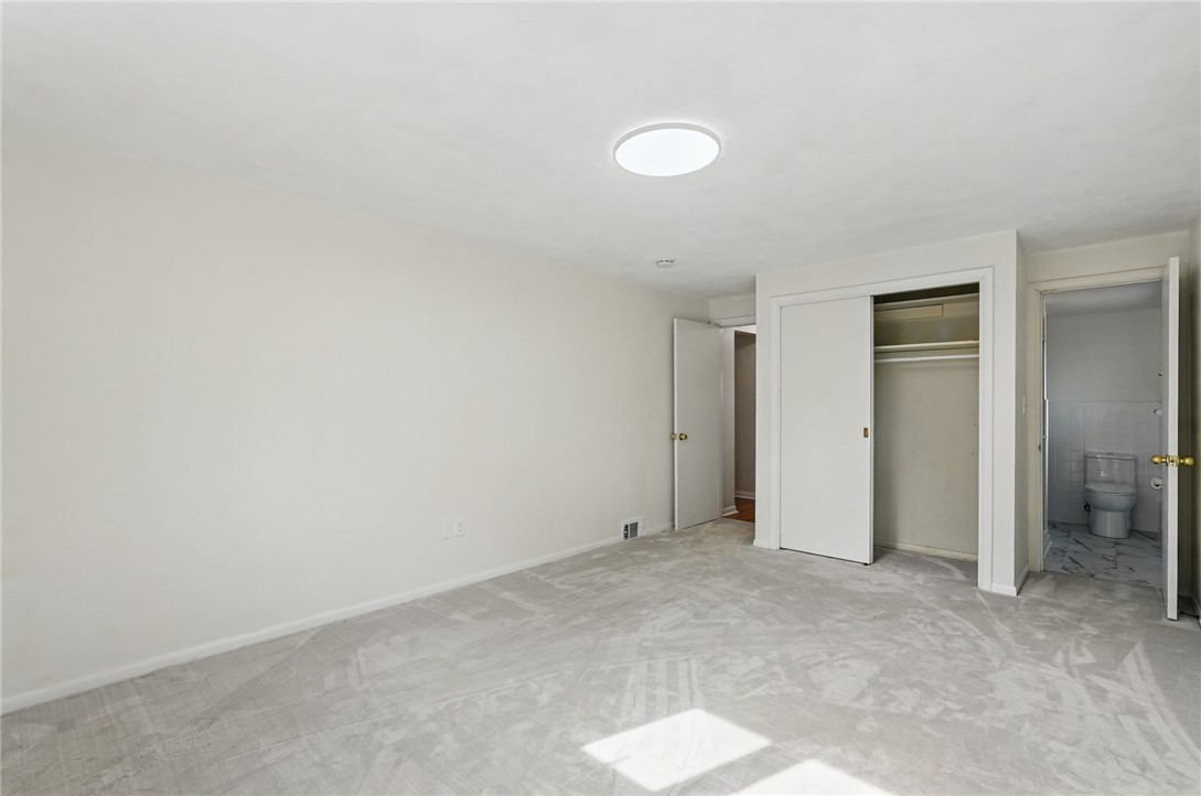 285 Park Entrance Dr