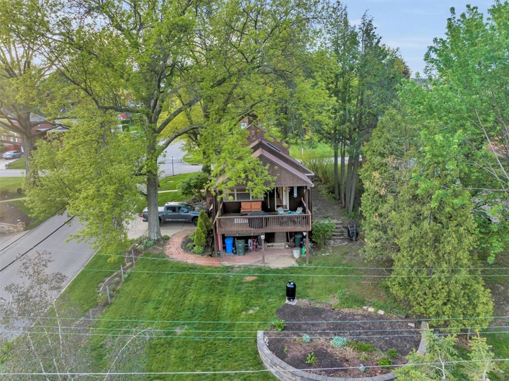 5273 Fieldcrest Dr