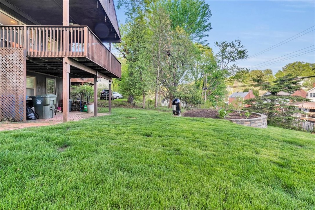 5273 Fieldcrest Dr