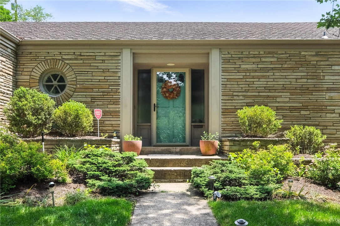 825 White Oak Circle