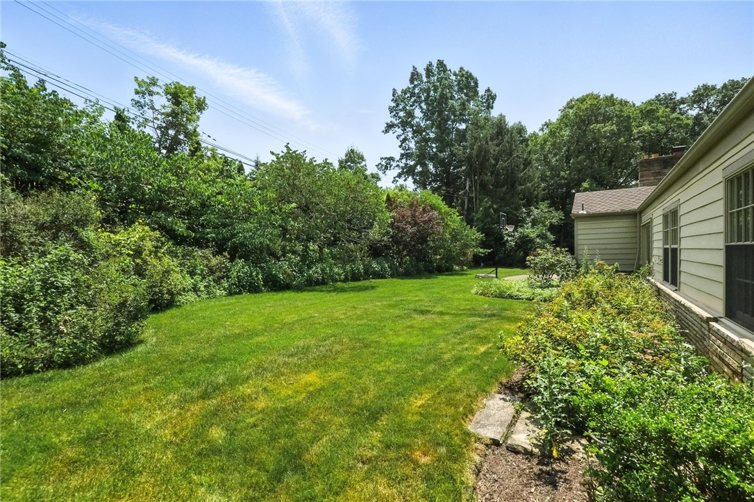 825 White Oak Circle