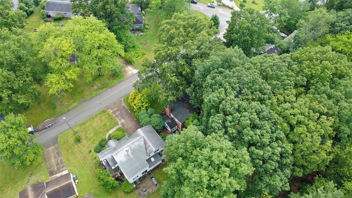 348 Canterbury Dr