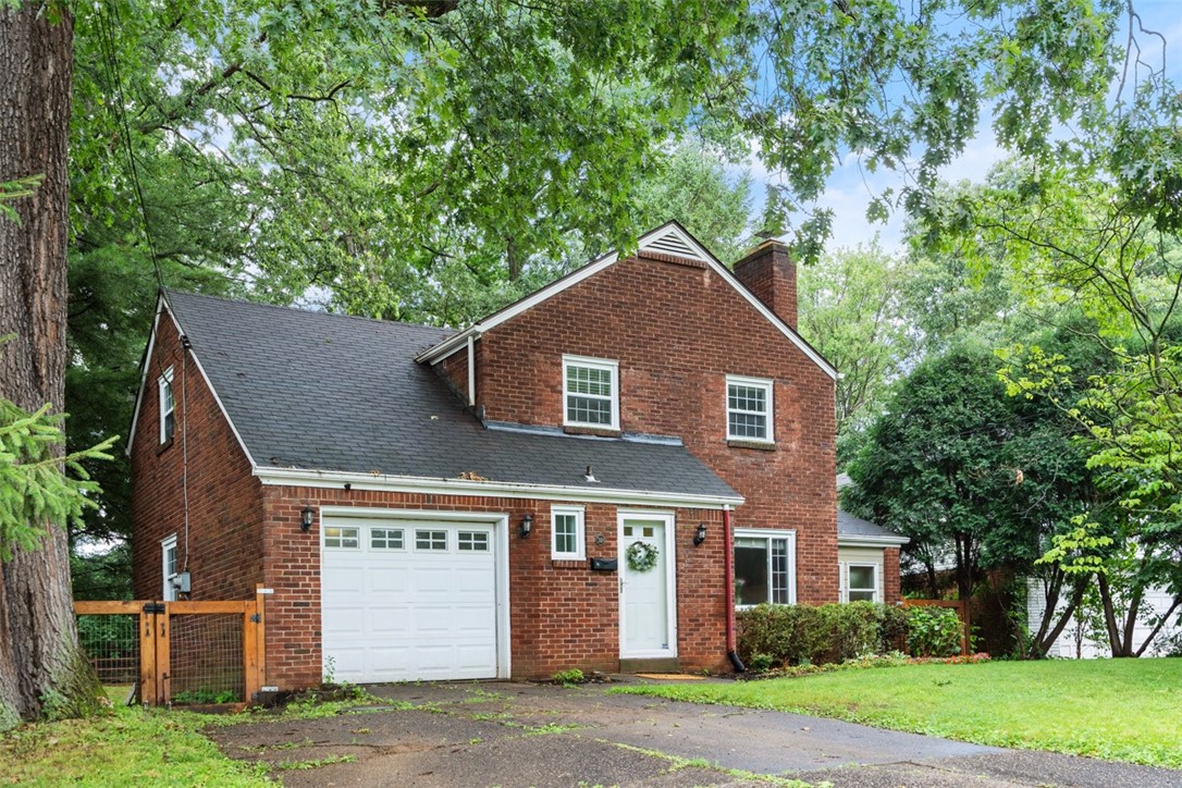 348 Canterbury Dr
