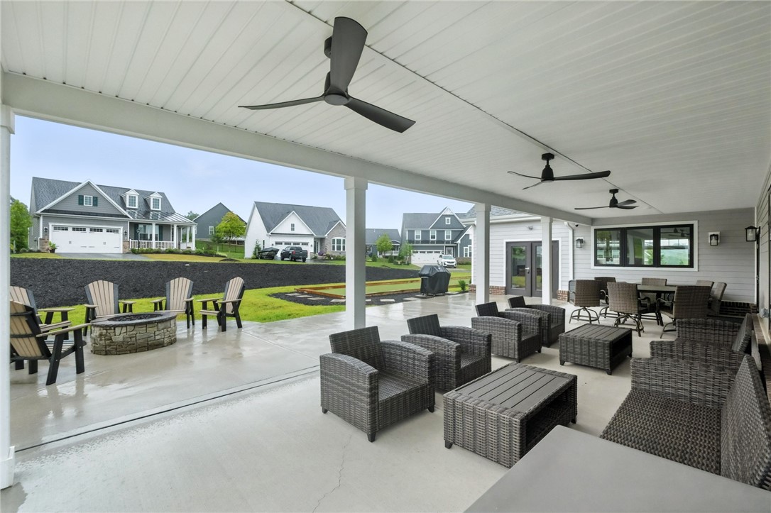 103 Spruce Ln